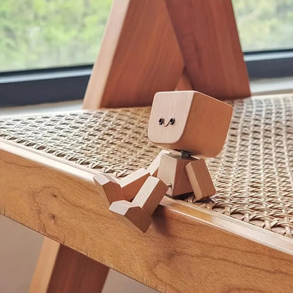 Charmig träfigur med 12 magnetiska ansikten